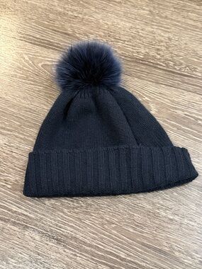 Black Pom Pom Knit Beanie Hat - Brand: